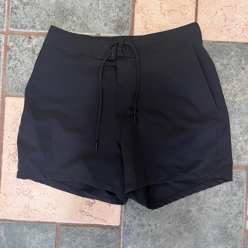 Ten Thousand Foundation Short 5”